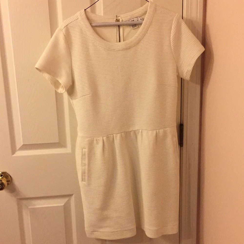 Vineyard vines dress